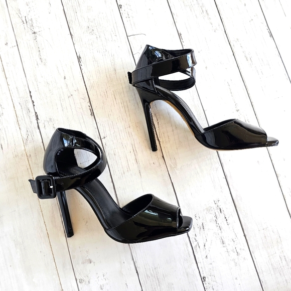 Express Shoes - Express Dressy Shiny Leather Strappy Adjustable Buckle Open Toe Heels Size 7